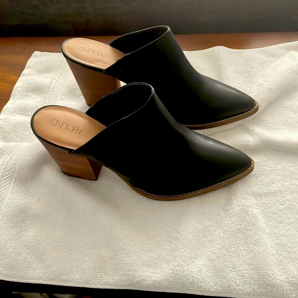 Boot cut mules